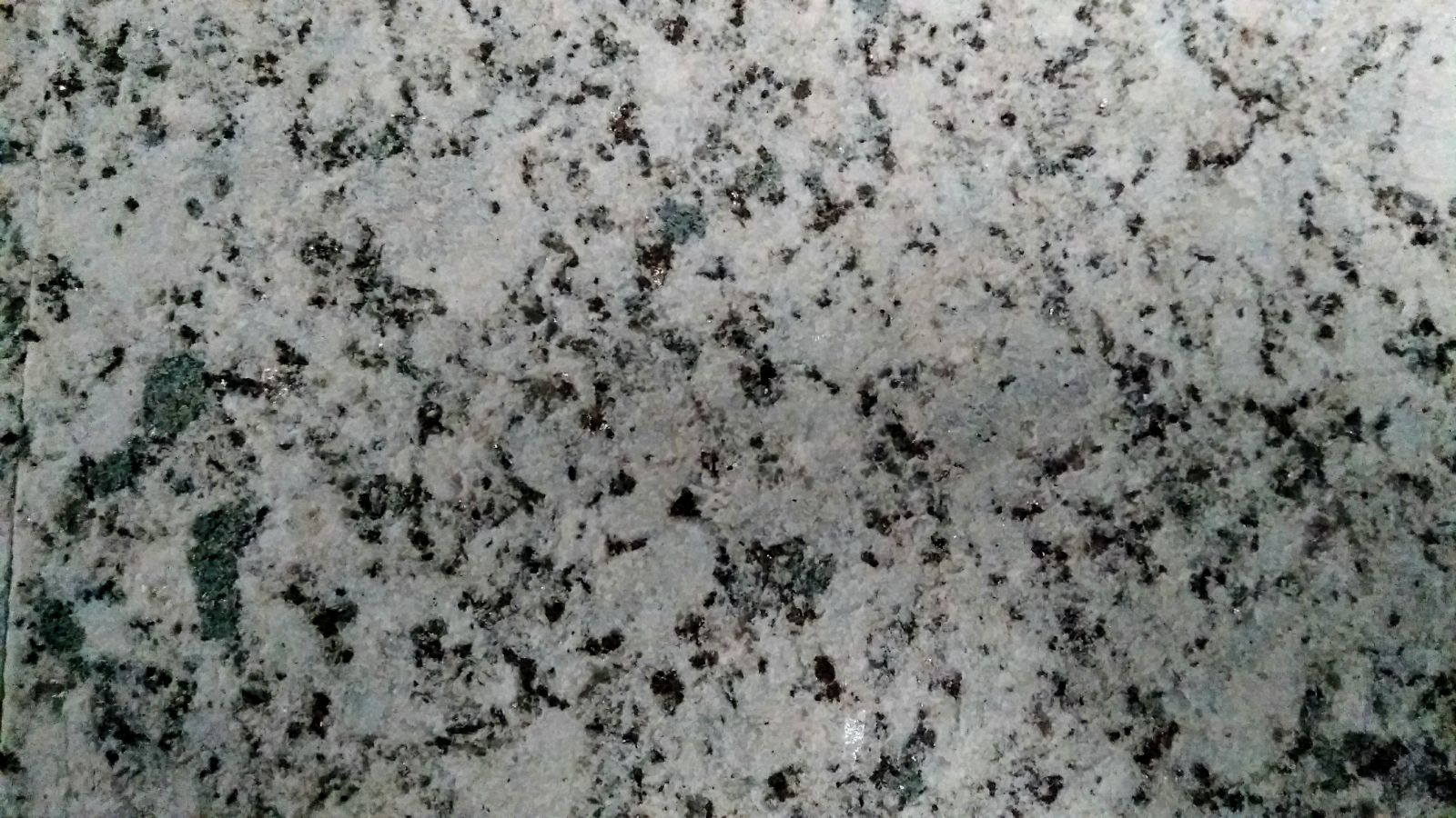 GRANITO blanco valle serrado